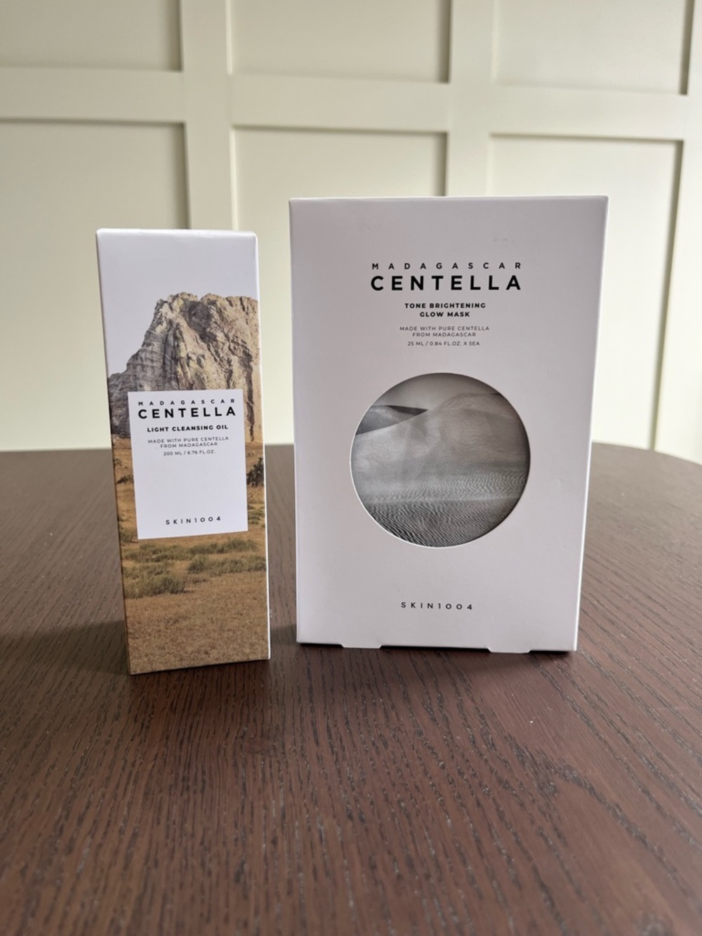 (NWT) Madagascar Centella Tone Brightening Glow Mask & Light Cleansing Oil